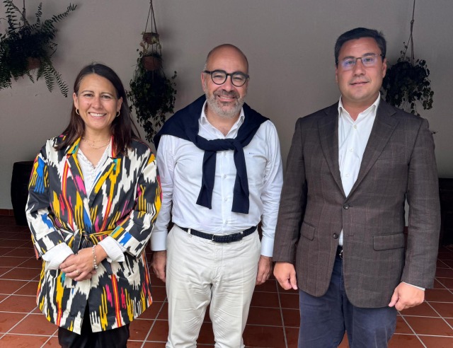 Apresentação dos principais eixos de investimento da Associação de Municípios da Região do Planalto Beirão durante a visita do Ministro Miguel Pinto Luz